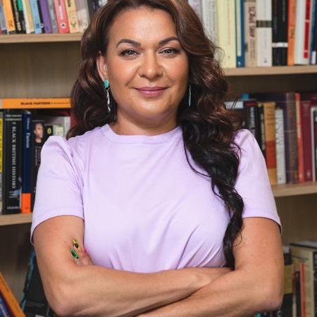 Prof Chelsea Watgeo
